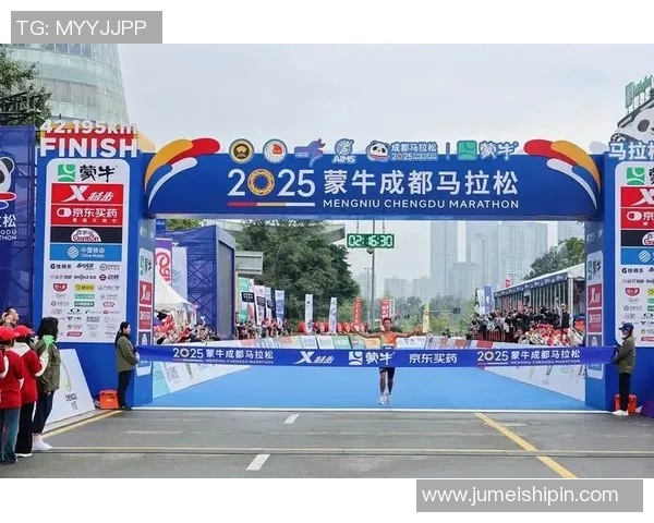 成都攀岩队在城市马拉松积分榜上以75分稳居第一名引发关注